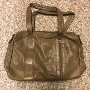 Brio! Beautiful and Soft Vintage Leather Handbag